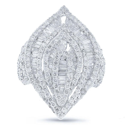 18k White Gold Diamond Lady's Ring - 3.20ct