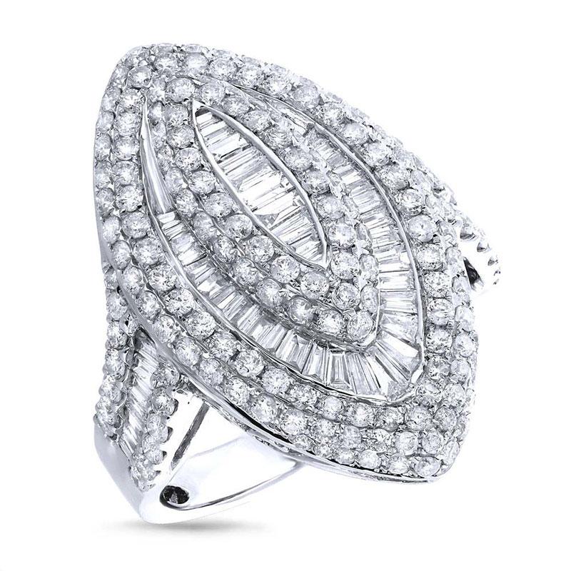 18k White Gold Diamond Lady's Ring - 2.31ct