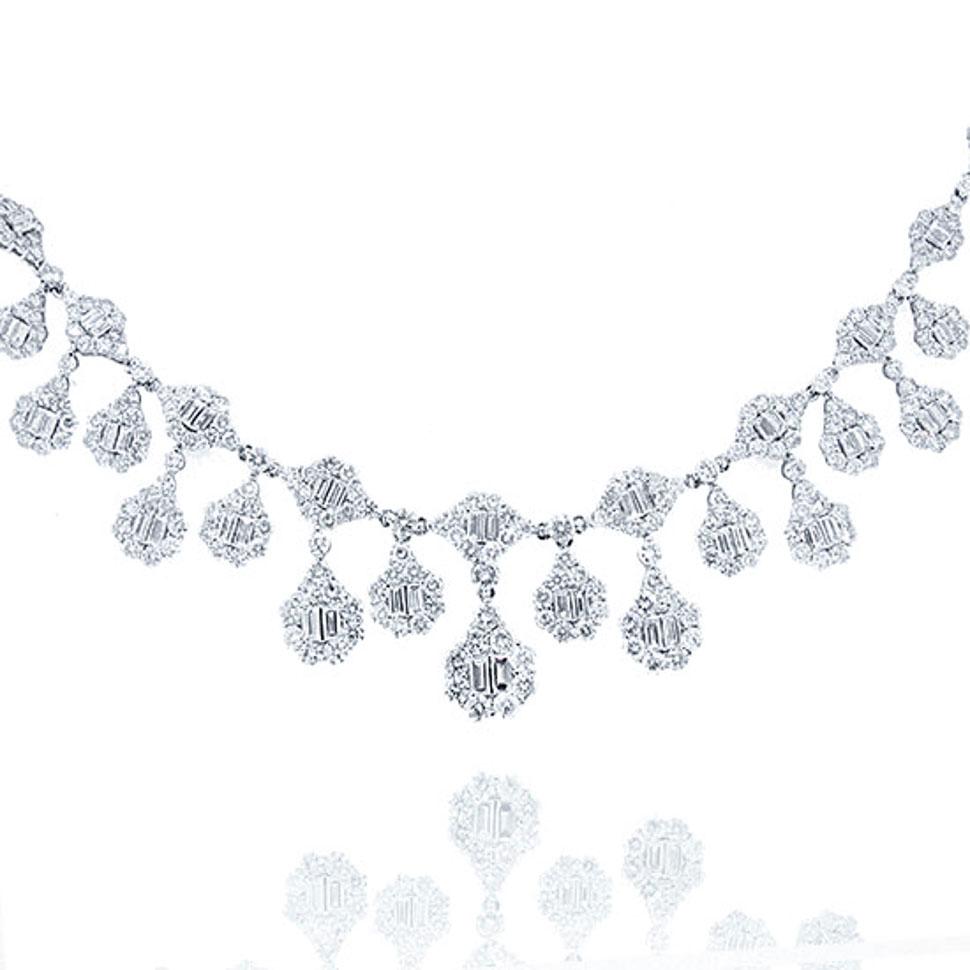 18k Classy White Gold Diamond Necklace - 18.30ct V0093