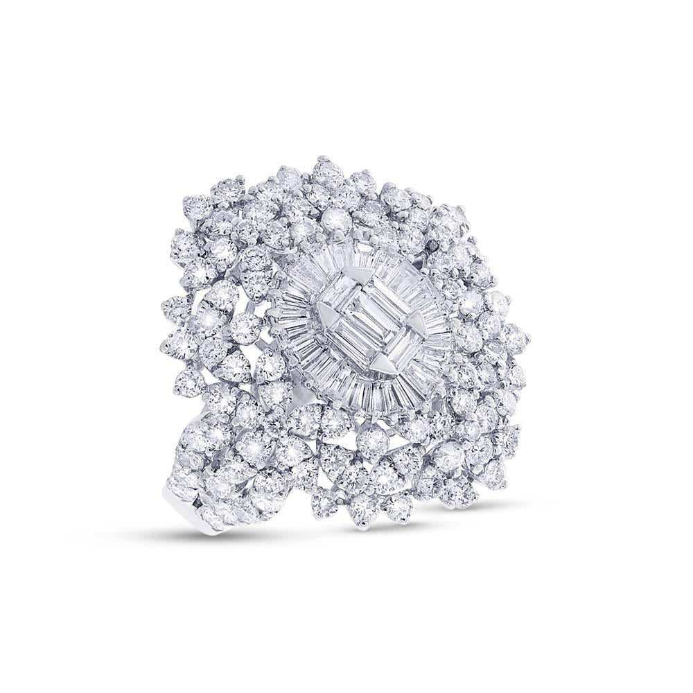 18k White Gold Diamond Lady's Ring - 3.26ct