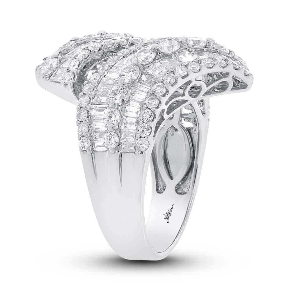 18k White Gold Diamond Lady's Baguette Ring - 4.61ct