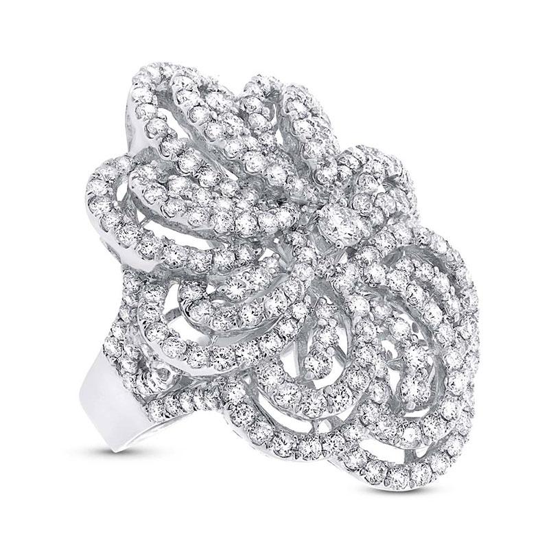 18k White Gold Diamond Lady's Ring - 5.52ct